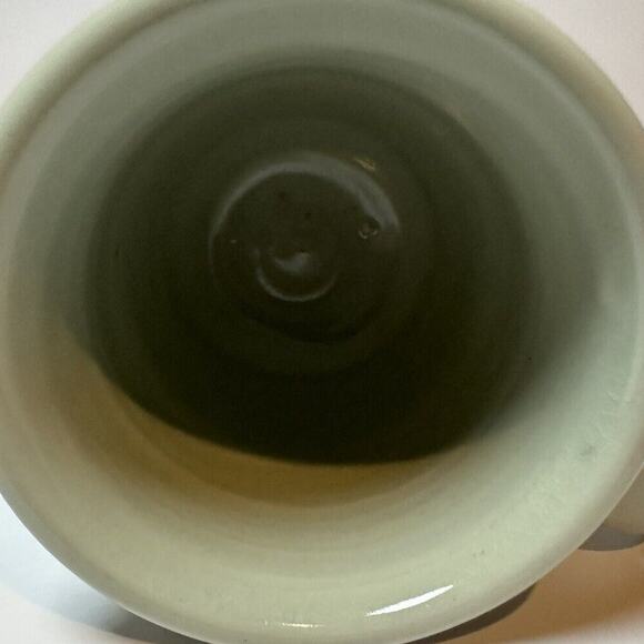 Signed Studio Art Coffee Mug Wrapping Bird Pattern Sage Green Color Collectable - Picture 6 of 6